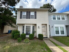 3632 Windmill Dr in Virginia Beach, VA - Building Photo