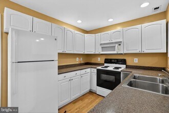 1227 Meigs Pl NE in Washington, DC - Building Photo - Building Photo