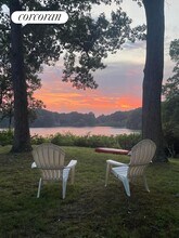 44 Lake Dr in Shelter Island, NY - Building Photo - Building Photo