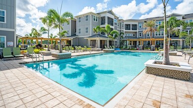 The Lotus at Starkey Ranch in Odessa, FL - Foto de edificio - Building Photo