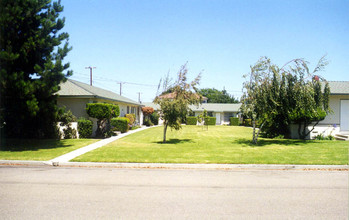 403-409 W Hickory Ave in Lompoc, CA - Building Photo - Other