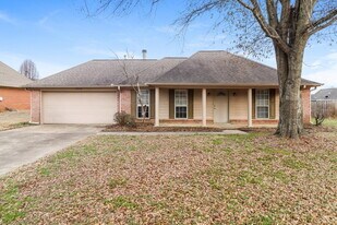 5808 Shiloah Cove S in Olive Branch, MS - Building Photo