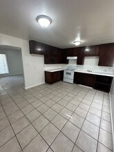 2120 California Ave in Bakersfield, CA - Building Photo - Building Photo