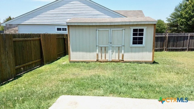 property at 112 Yaupon Cove
