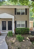 2232 Dunseath Ave NW in Atlanta, GA - Building Photo