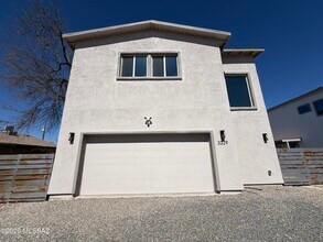 3329 E Glenn St in Tucson, AZ - Building Photo - Building Photo