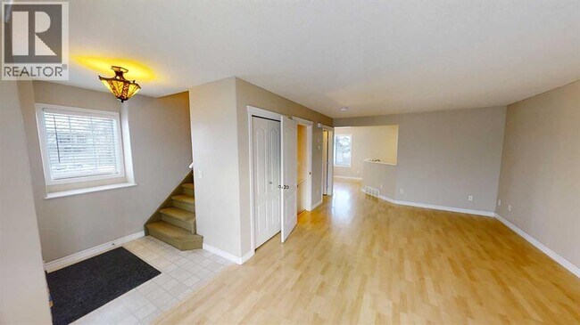 31 Pinnacle Blvd in Grande Prairie, AB - Building Photo - Building Photo