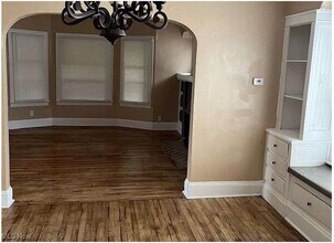 3594 E 153rd St in Cleveland, OH - Building Photo - Building Photo