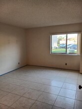 433 Pine Glen Ln in Greenacres, FL - Building Photo - Building Photo