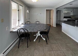 54 Barstow Dr in Wethersfield, CT - Building Photo - Building Photo