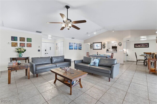 1327 SE 17th St in Cape Coral, FL - Building Photo - Building Photo