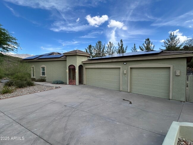 18660 E Agua Vista in Black Canyon City, AZ - Building Photo - Building Photo