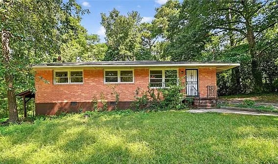 property at 704 Valleyview Dr