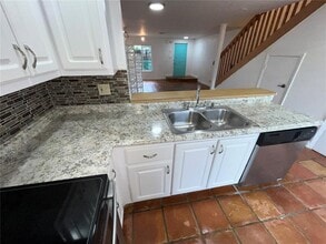 5176 S University Dr in Davie, FL - Building Photo - Building Photo