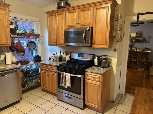 1081 Broadway, Unit 1