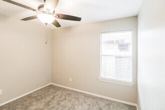 24227 Silver Maple Dr in Huffman, TX - Building Photo - Building Photo