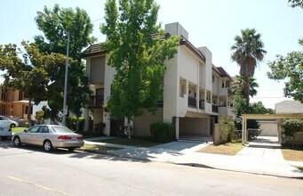 360 W Lexington Dr in Glendale, CA - Building Photo - Building Photo