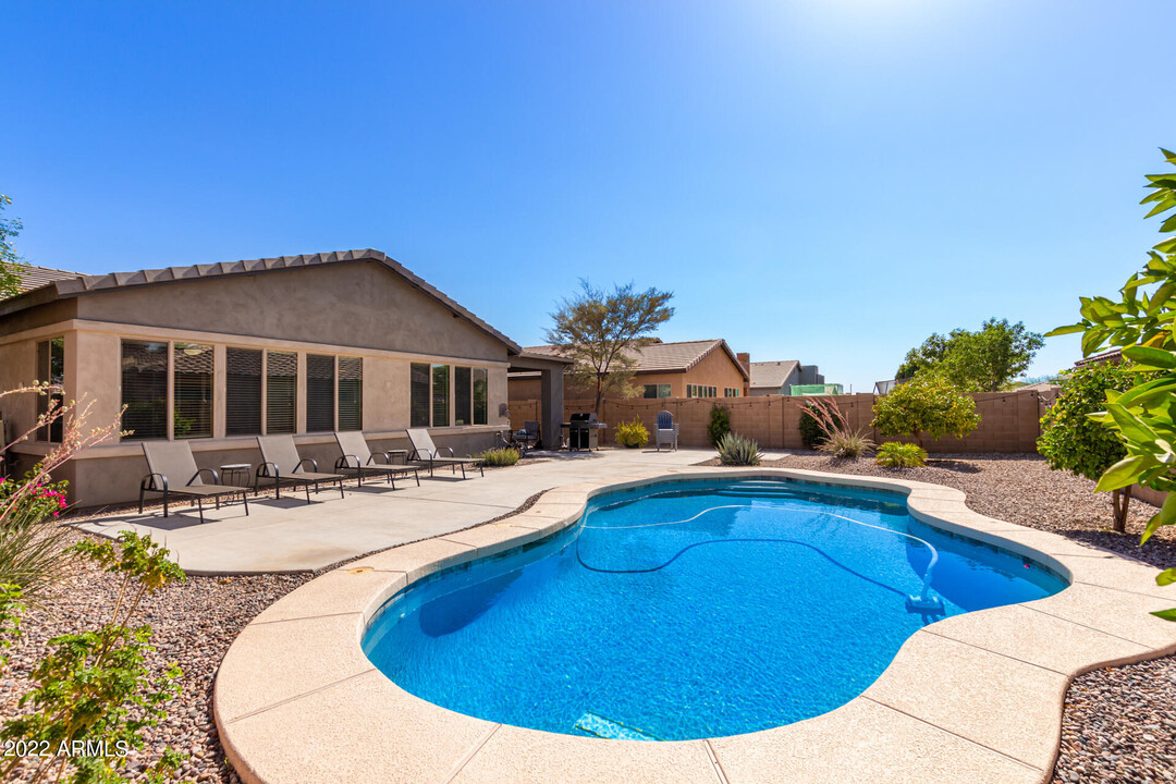 3560 E Merlot St in Gilbert, AZ - Foto de edificio