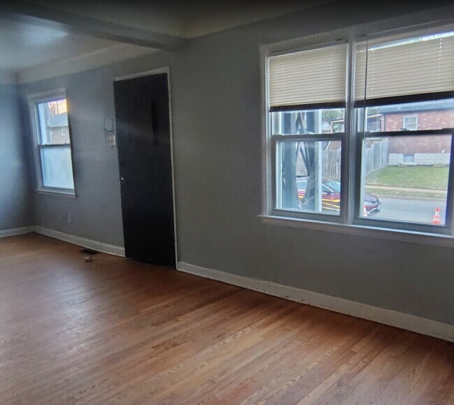 6404 Myron Ave in St. Louis, MO - Foto de edificio - Building Photo