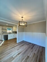 5325 NE Flanders St in Portland, OR - Building Photo - Building Photo