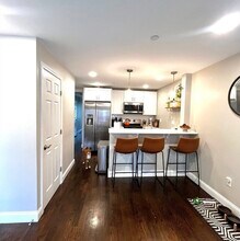 229 Maverick St in Boston, MA - Building Photo - Building Photo