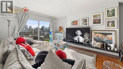 226 20th St E in North Vancouver, BC - Building Photo - Building Photo