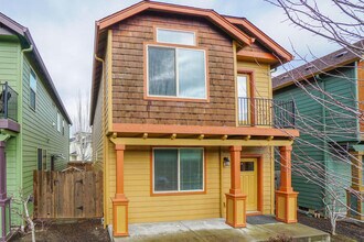 142 NW 76th St in Vancouver, WA - Building Photo - Building Photo