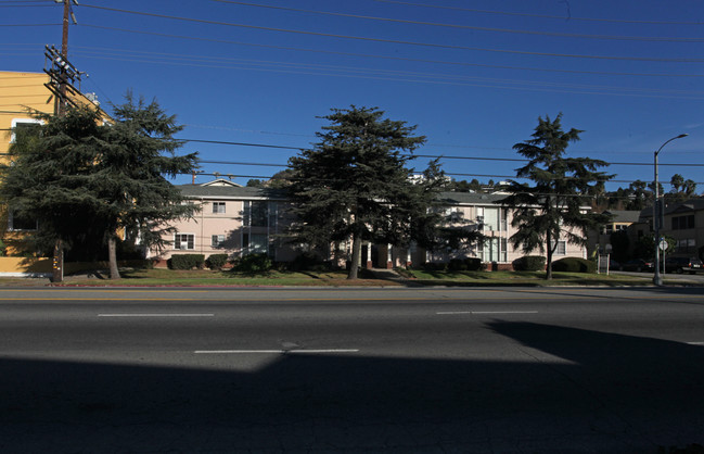 4141 Los Feliz Blvd in Los Angeles, CA - Building Photo - Building Photo