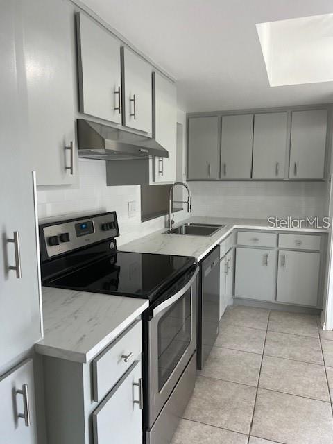 17 Windrush Bay Dr in Tarpon Springs, FL - Building Photo - Building Photo