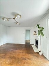 52 Delmont Dr NE in Atlanta, GA - Foto de edificio - Building Photo