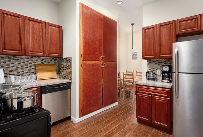 67 Oakland Ave in Jersey City, NJ - Building Photo - Building Photo