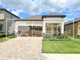 3419 Cup Drive in Lakeland, FL - Building Photo