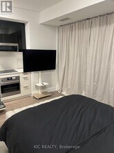 308 Jarvis St in Toronto, ON - Building Photo - Building Photo