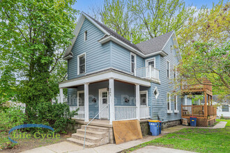 241 Lane Ave NW in Grand Rapids, MI - Building Photo - Building Photo