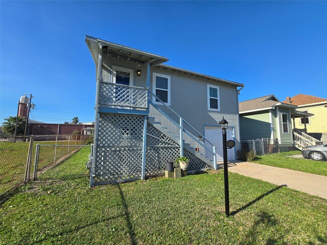 914 Avenue K