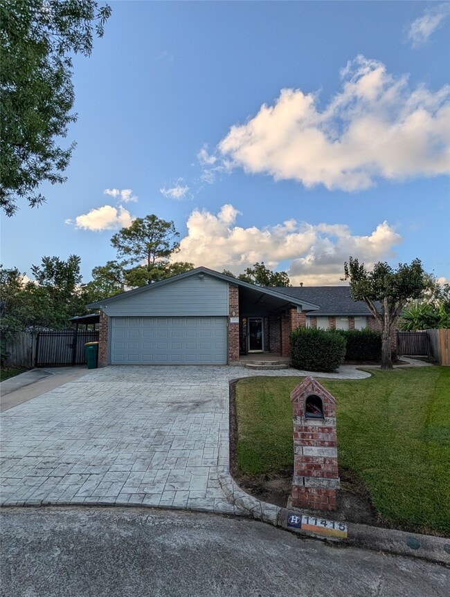 property at 11415 Poplarwood Ct