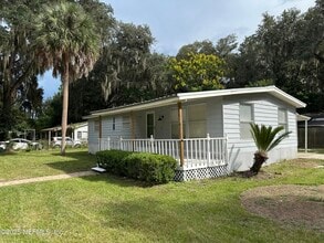 1104 Harmony Dr N in Jacksonville, FL - Building Photo - Building Photo
