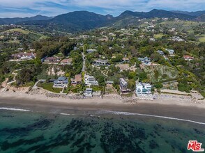 28036 Sea Ln Dr in Malibu, CA - Building Photo - Building Photo