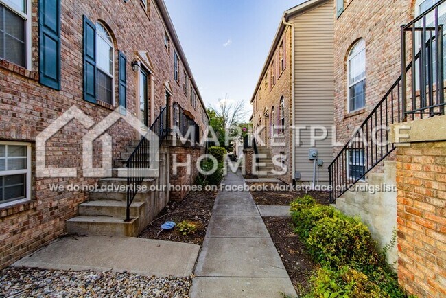 3020 Skylar Ln in Indianapolis, IN - Building Photo - Building Photo