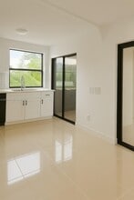 1150 N Liberty Ave in Homestead, FL - Building Photo - Building Photo