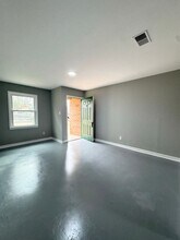 110 Maplewood Ct in Greenwood, SC - Building Photo - Building Photo