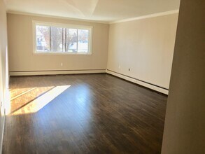 3643 N Front St, Unit B in Harrisburg, PA - Building Photo - Building Photo