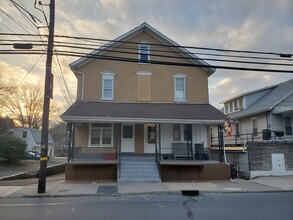 118 N Main St in Coopersburg, PA - Building Photo - Building Photo