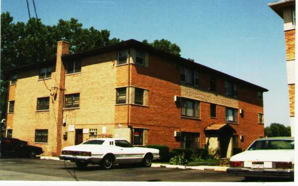 12906-12910 Page Ct in Blue Island, IL - Building Photo