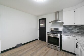 817 State St in Duquesne, PA - Building Photo - Building Photo