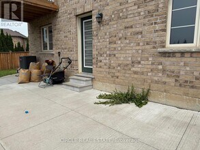 36 Geranium Cres in Brampton, ON - Building Photo - Building Photo
