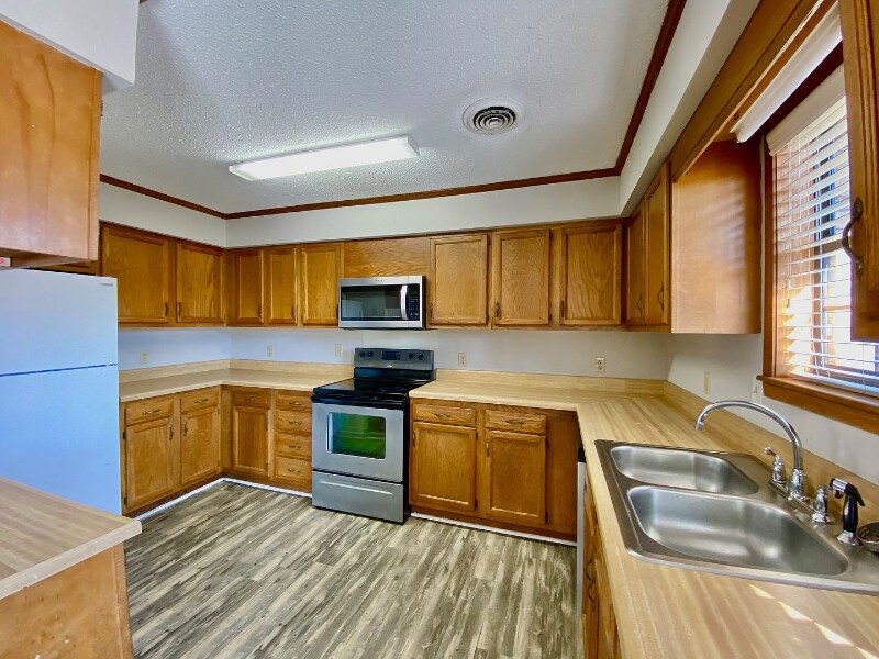 2392 Crabapple Dr in Tupelo, MS - Building Photo