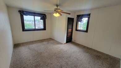 765 E Buchtel Ave in Akron, OH - Foto de edificio - Building Photo