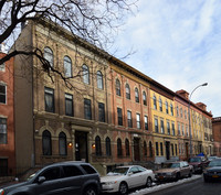 317 Putnam Ave in Brooklyn, NY - Foto de edificio - Building Photo