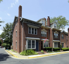 The Colecroft Community in Alexandria, VA - Building Photo - Building Photo